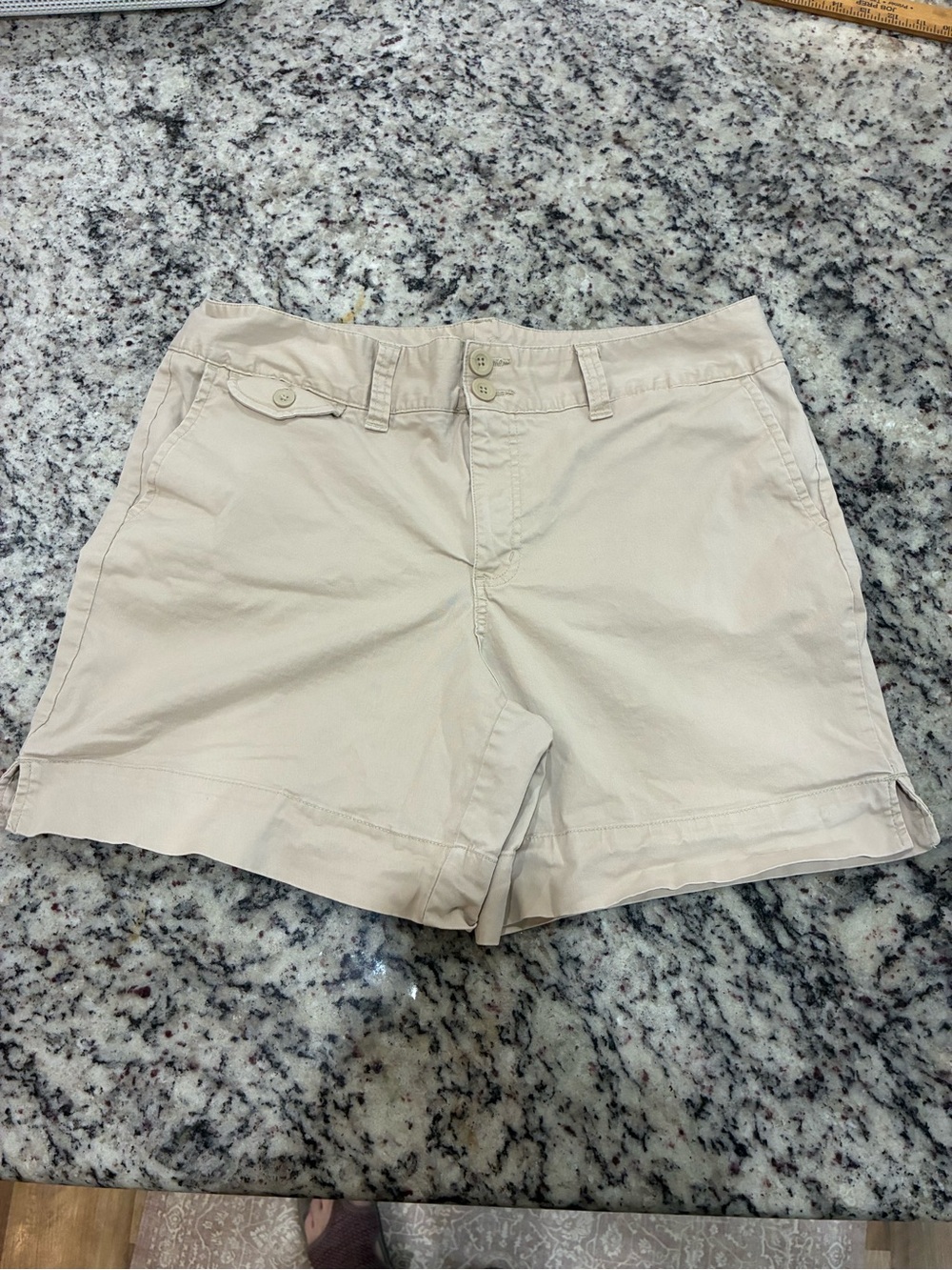 St. John’s Bay Khaki Stone Cotton Shorts — Size 16 (GUC)